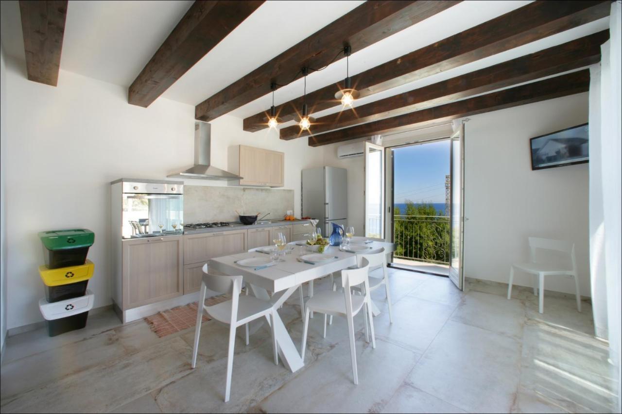 Villa Antonia - Vasca Idromassaggio Terrazza Vista Mare San Vito Lo Capo Exterior photo
