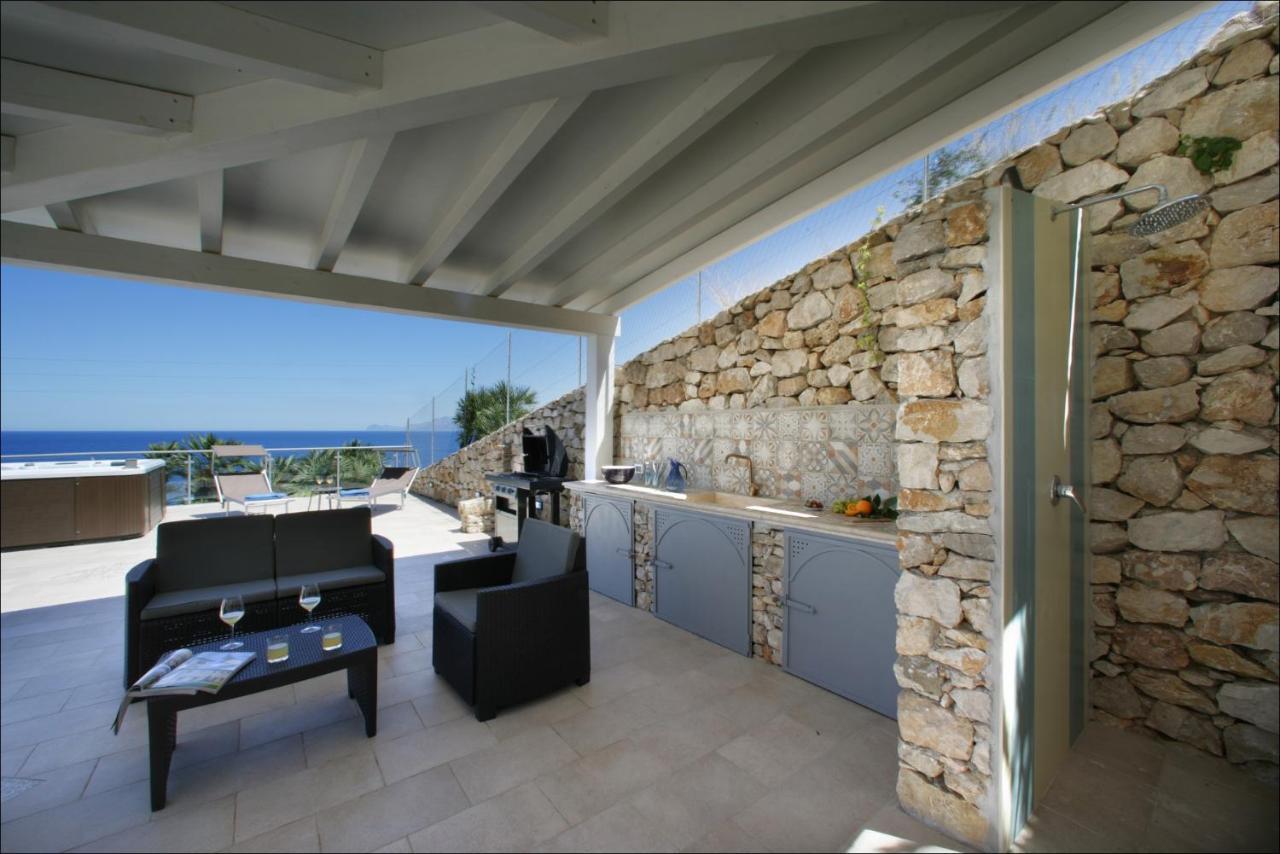 Villa Antonia - Vasca Idromassaggio Terrazza Vista Mare San Vito Lo Capo Exterior photo